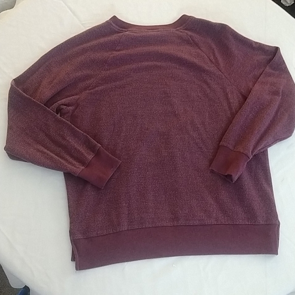 Pink fleece maroon crew-neck long sleeve soft top - Picture 4 of 4